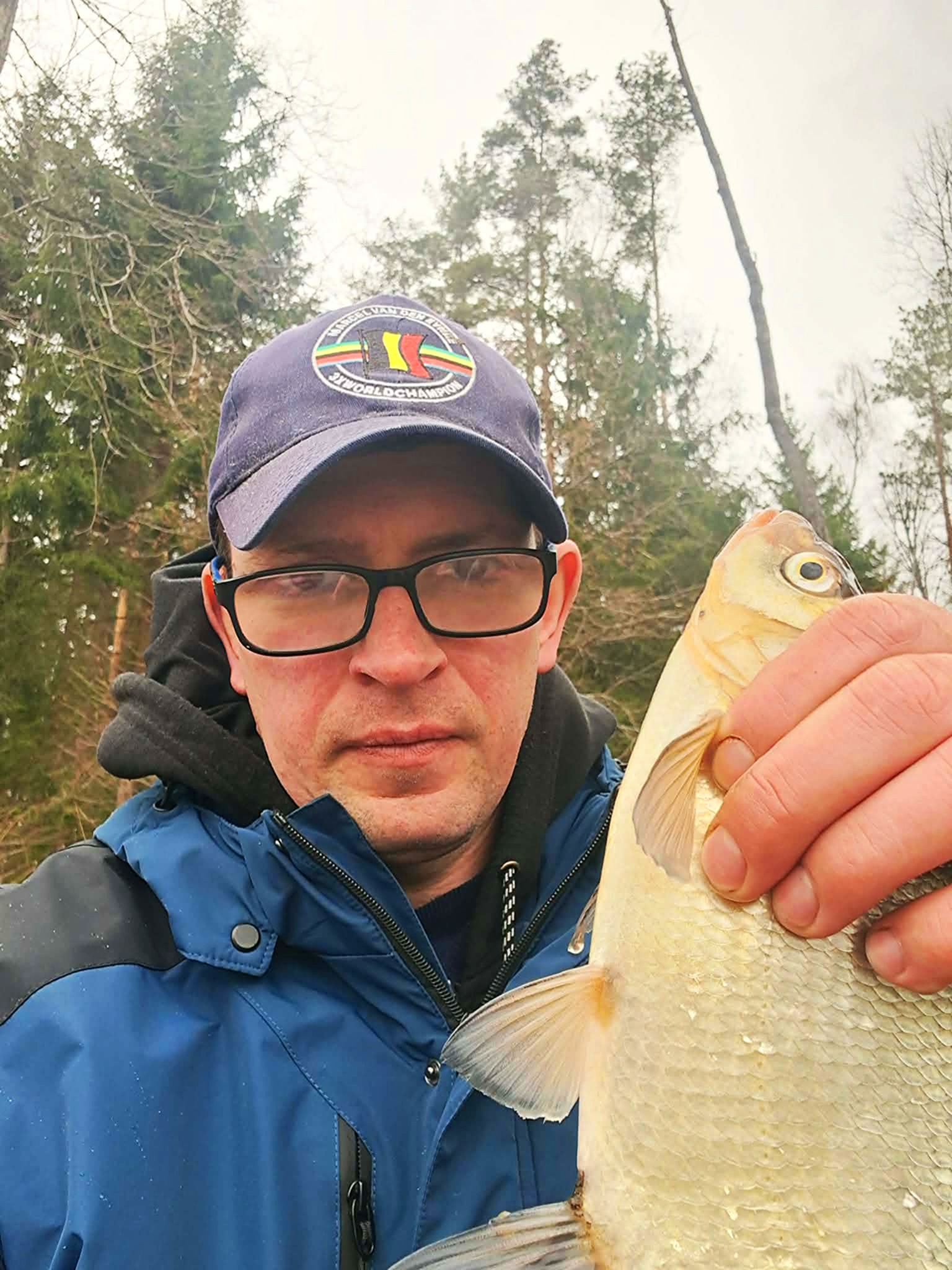 Trumpa, bet rezultatyvi žvejyba ežere